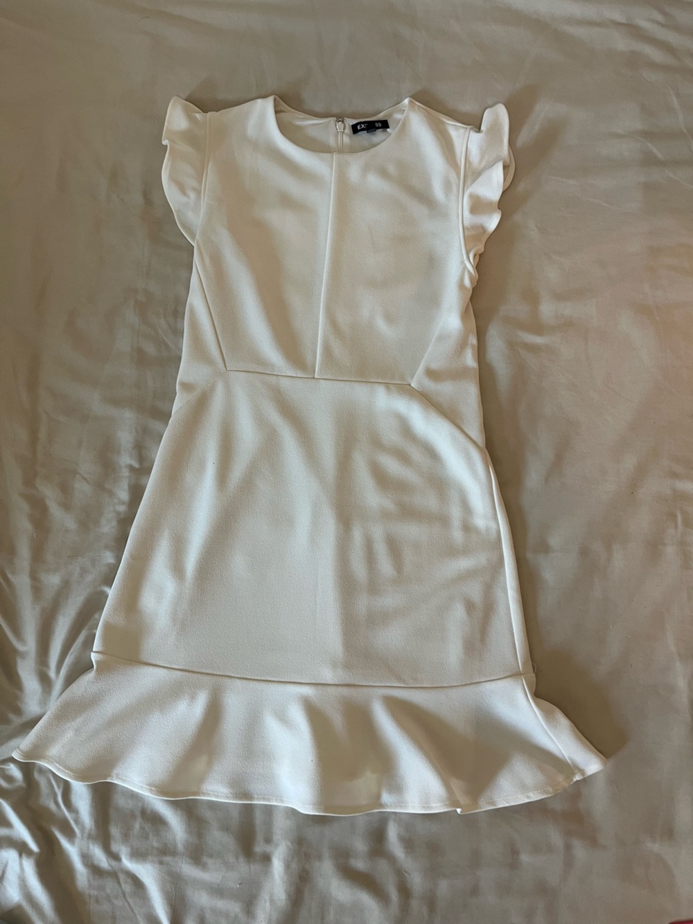 🤍 Express White Ruffle Cap-Sleeve Mini Dress | Size XS Petite - Picture 5 of 11
